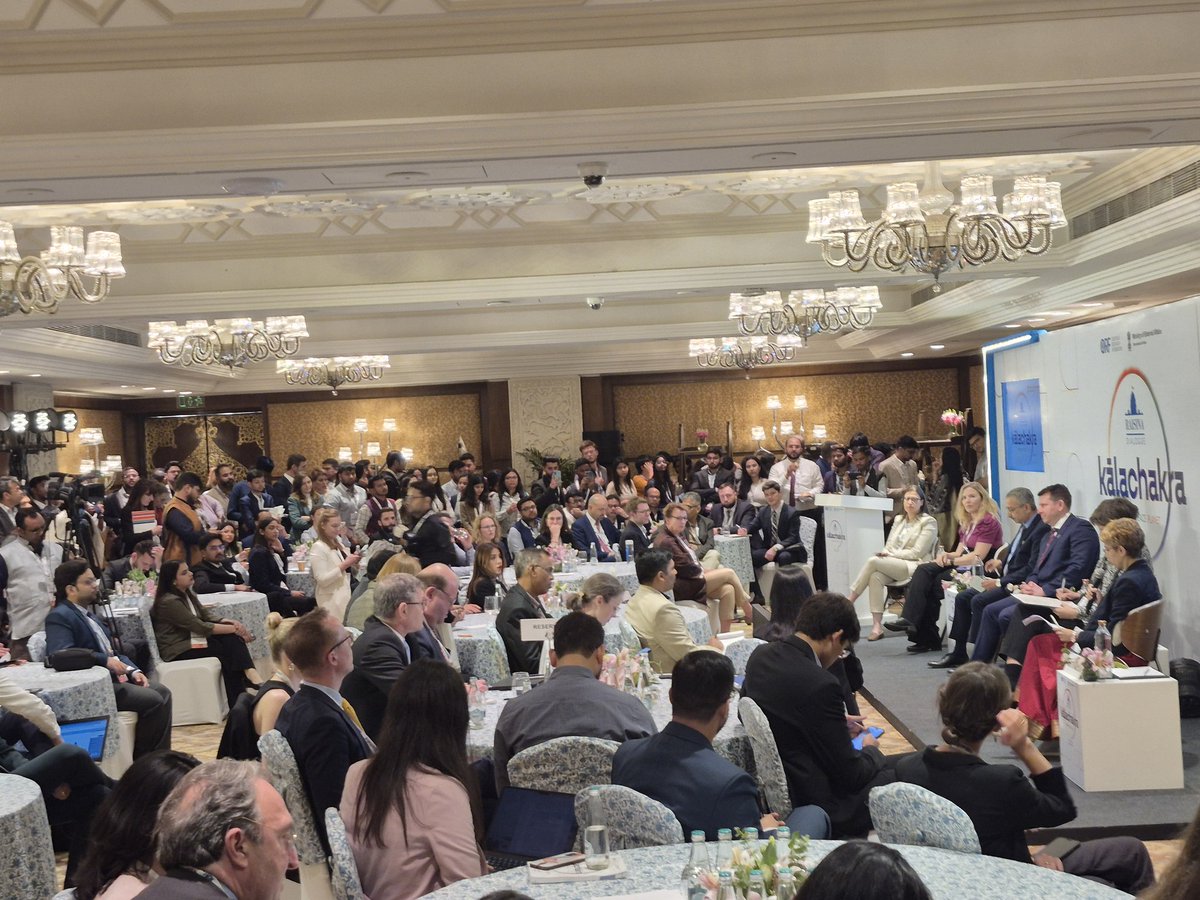 innarliiv's tweet photo. A full house: India-EU relations session with @vseviov et al @ #RaisinaDialogue2025 @Estonia_in_IN @samirsaran https://t.co/YOF7byWiy6