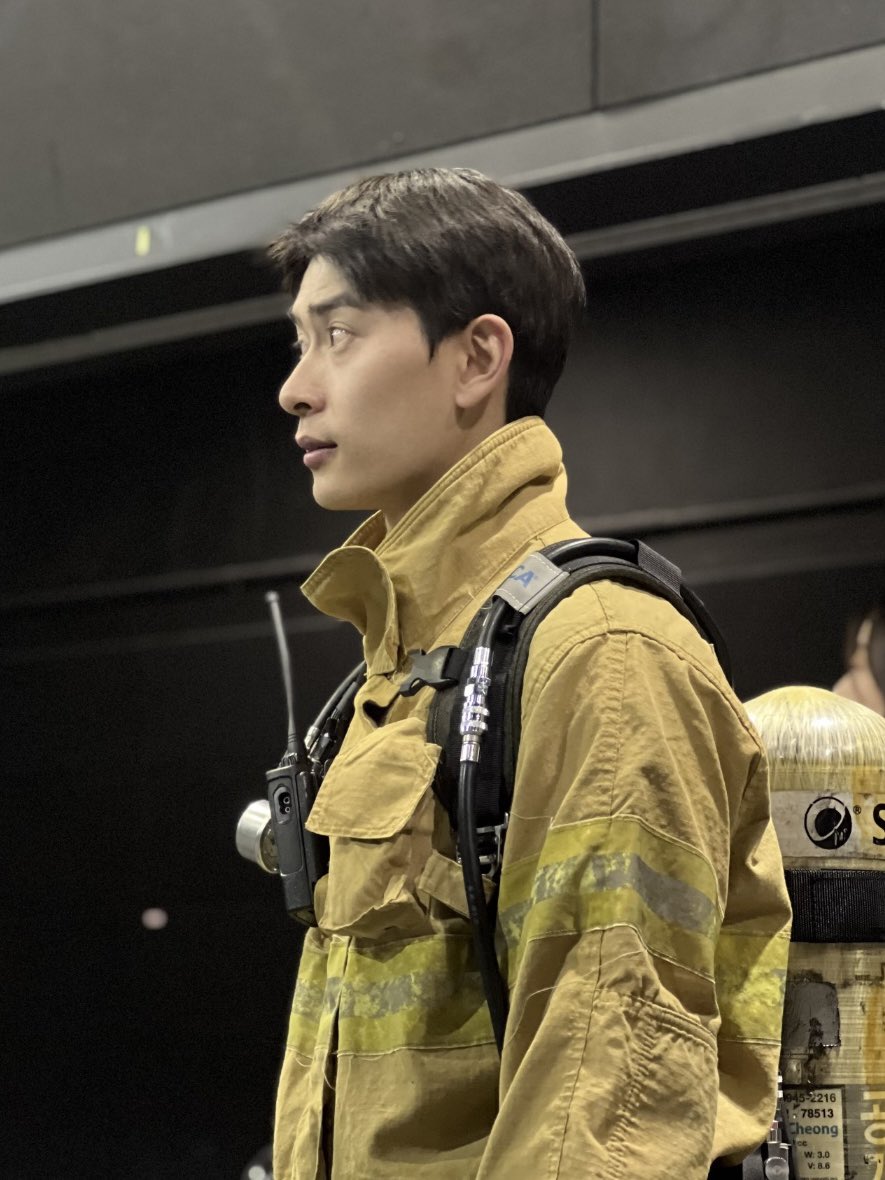 버닝필드_이머시브 연극 tweet media