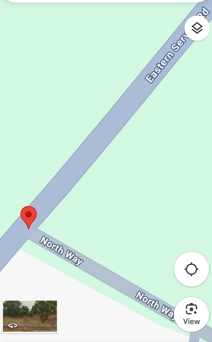 Infiniumza's tweet photo. @MyJRA Hi, a few potholes have developed at the intersection of Northway Rd and Eastern Service Rd in Kelvin, please can we have them repaired before they get larger. Attached a screenshot of location from Google Maps. https://t.co/5AiAw8jgWI