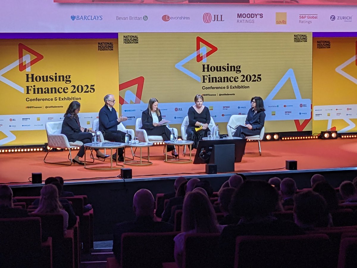 Sarah Williams tweet media