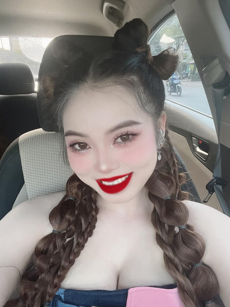 tran_vi210's tweet photo. Đĩ của các a thèm tinh 💦 https://t.co/KAUsRO5lHB