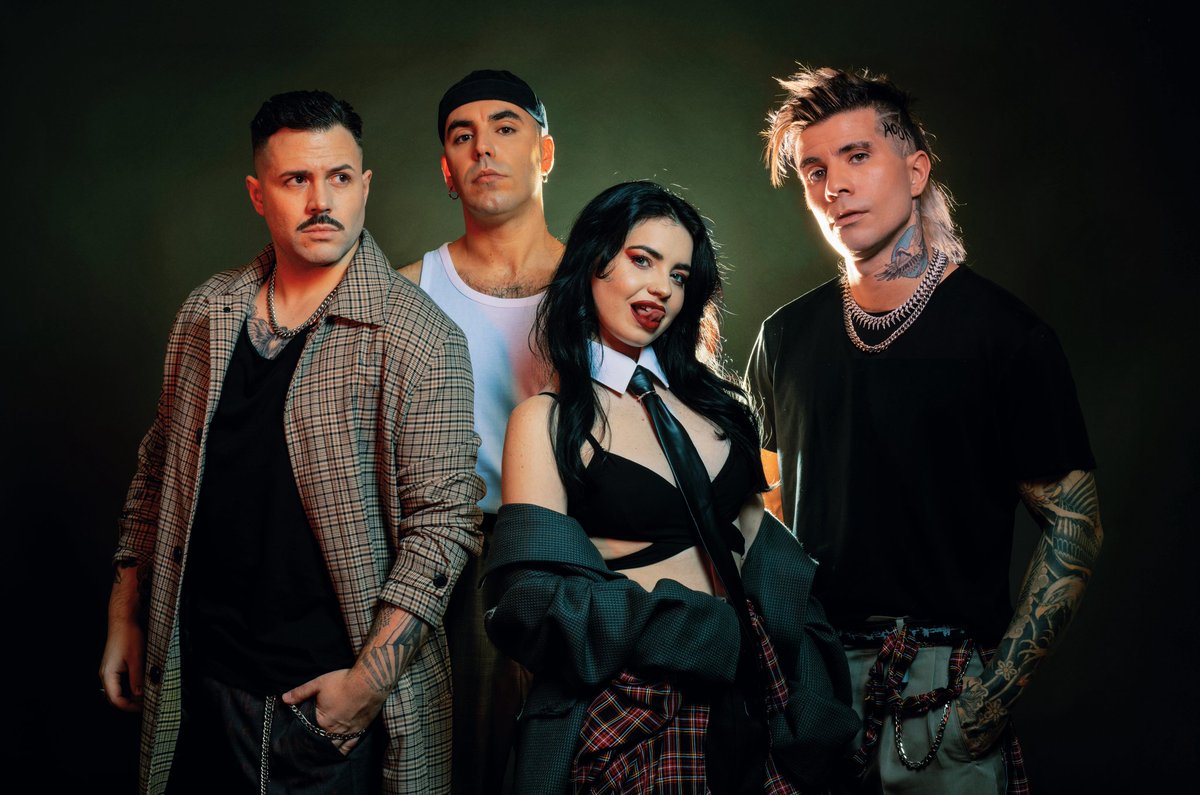 Hola, somos KITAI 

¿Nos echábais de menos? Ya está disponible nuestro nuevo tema #HastaQueDuelaLaNoche en todas las plataformas ¡Corre a darle al play! 😏☝🏻

Dar una calurosa bienvenida a Kenya Saiz. Ahora sí, esto no lo para nadie.

🏡 <a href="/HookManagement/">Hook Management</a>