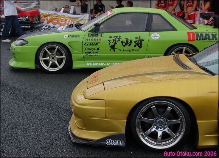 Images of various cars tweet media