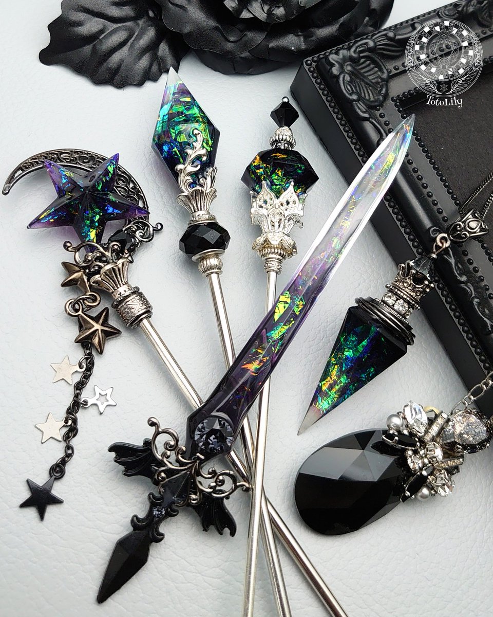 #白と黒の魅力 
白魔法と黒魔法