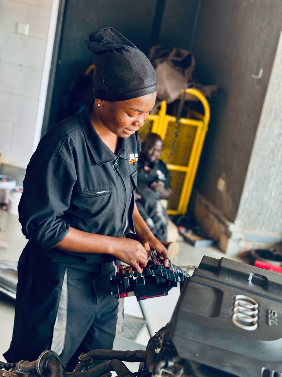 FOWODE_UGANDA's tweet photo. As we continue to celebrate Women’s Month, meet Nabbagala Jalwa, a skilled female mechanic who is leading from the front and challenging stereotypes.
The #ImaraCentre will be a space for creativity, innovation, learning and networking for all women & girls.
#imagineImarawithus https://t.co/TDByxj8Wsl