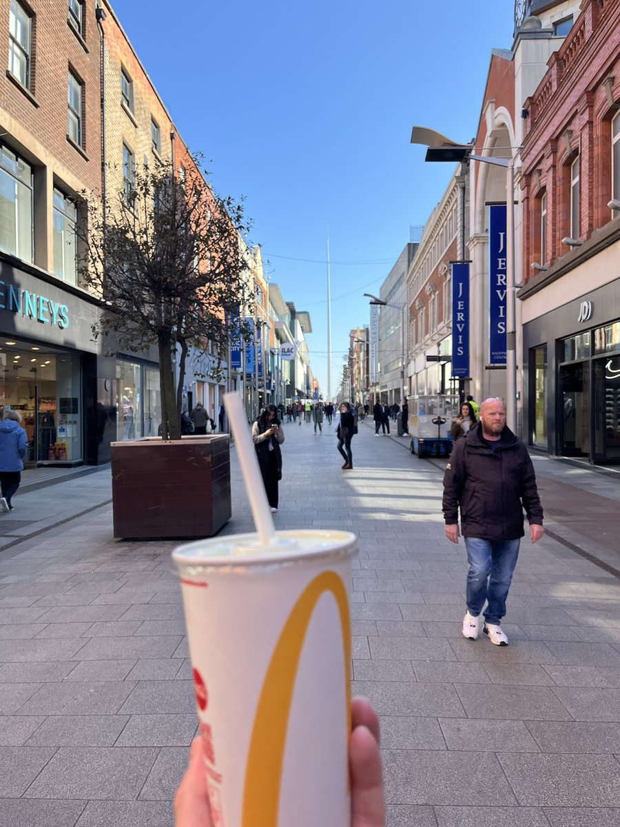 ishsmith0000's tweet photo. Took one sip of my authentic shamrock shake then drilled this bald bloke in the back of the head with it #LANK https://t.co/rWZkpsrfBO