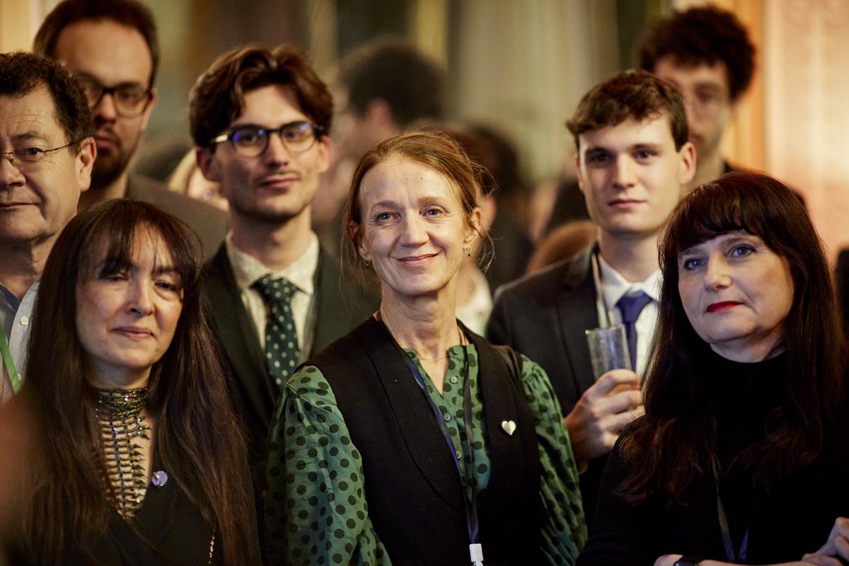 Le stockage de données sur ADN ouvre des opportunités immenses pour : 
♻️ la transition écologique,
🇪🇺 la souveraineté technologique &amp;
🧑‍💻 la cyber sécurité.

👏 à <a href="/ErfaneArwani/">Erfane Arwani</a> pour son travail à la tête de <a href="/BiomemoryLabs/">Biomemory</a>, pépite 🇫🇷 en pointe sur ce domaine !