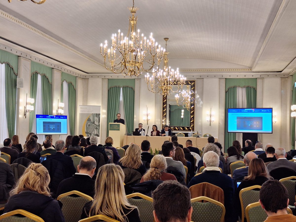 Iniziato ieri a Roma il 3° meeting plenario dei partner del progetto #PNRR #GeosciencesIR.
<a href="/ISPRA_Press/">ISPRA - Ist. Sup. Protezione e Ricerca Ambientale</a> <a href="/OGS_IT/">OGS</a> <a href="/CNRsocial_/">CNR Consiglio Nazionale delle Ricerche</a> <a href="/UniTrieste/">Università di Trieste</a> <a href="/unibait/">Uniba.it Aldo Moro</a> <a href="/Uni_Insubria/">Uninsubria</a> <a href="/UninaIT/">Unina Federico II</a> <a href="/unimib/">Università degli Studi di Milano-Bicocca</a> <a href="/unipa_it/">UniPa</a> <a href="/univca/">Università degli Studi di Cagliari</a> <a href="/SapienzaRoma/">Sapienza Università di Roma</a> <a href="/PoliTOnews/">Politecnico di Torino</a> <a href="/UniSalerno/">Università Salerno</a> <a href="/univaq/">Università degli Studi dell'Aquila</a> <a href="/Unimolise/">Unimol</a> <a href="/unitusviterbo/">Università degli Studi della Tuscia</a>