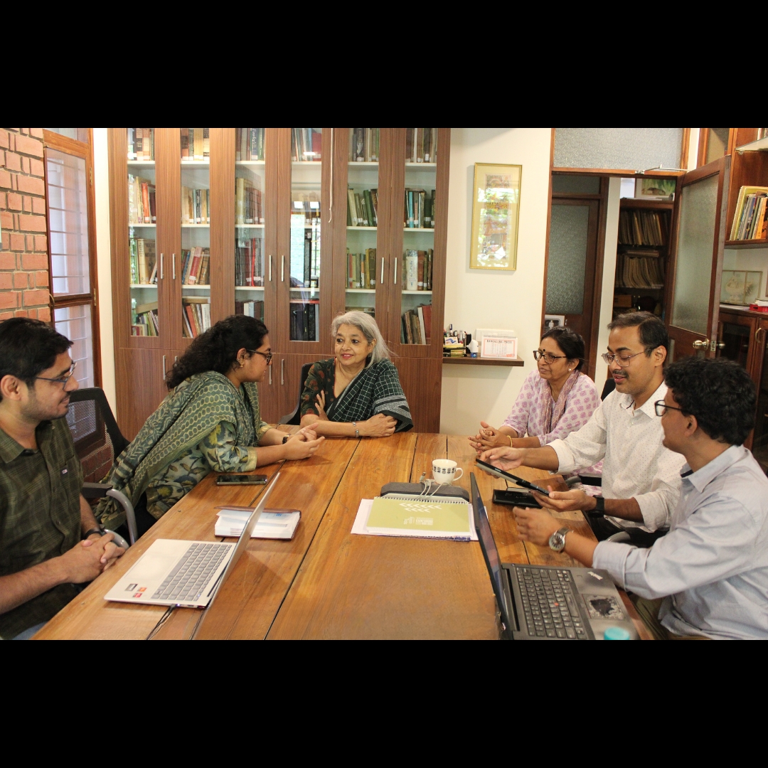 fasagristudies's tweet photo. Dr. Ranjini Basu ( @ranjini_basu ), Garware Post-Doctoral Fellow at the University of Pennsylvania Institute for Advanced Study of India (UPIASI), New Delhi, and a long-time collaborator of the Foundation, visited our office today.

During the visit, she had an engaging discussion with the research team about ongoing projects, exchanged ideas, and explored possibilities for future collaboration.

We look forward to continuing this engagement and fostering further collaboration.
 
Here are a few glimpses from the visit…