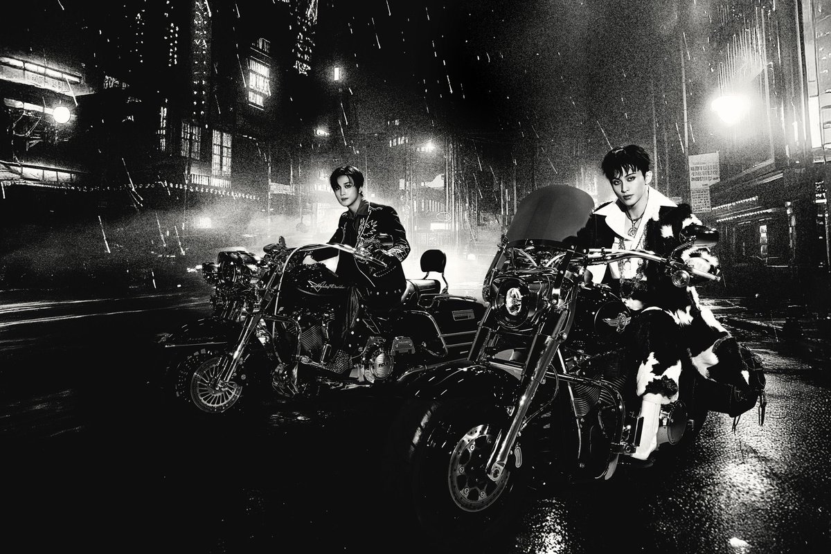 MARK HAECHAN +82 PRESSIN OUT NOW

#MARK_82Pressin
#HaechanFirstFeaturing 
#MarkFtHaechan
️#마크랑_해찬이랑_82pressin