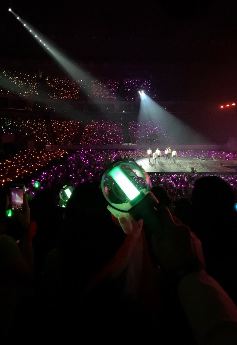 1212LOG's tweet photo. RECOMMENDED CONCERT ESSENTIALS!! (very kuripot friendly thread) 

**from someone who attended from moa to bulacan to new clark city (parusa talaga😣)

rt &amp; bookmark for future use<3
not sponsored (all based from exp) https://t.co/pc3ZQJfSR4