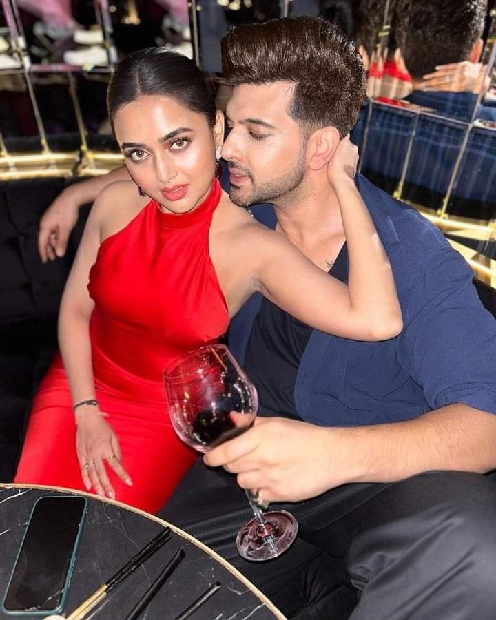 tellymasala's tweet photo. After four years of dating, Bigg Boss 15 couple Tejasswi Prakash &amp; Karan Kundra are reportedly going to tie the knot this year! ❤️

Congratulations, can’t wait for the wedding. 🎉🥳

#TejasswiPrakash #KaranKundra #Marraige https://t.co/5y3jn5xEib