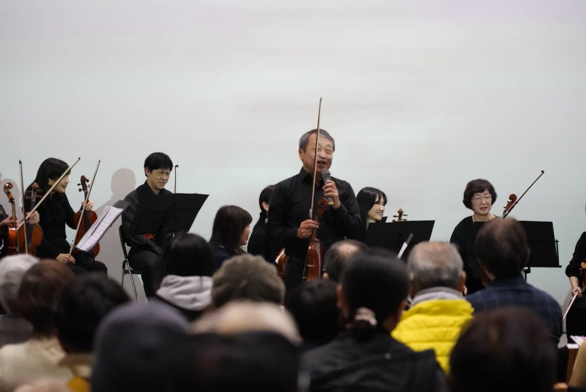 ensemble_clarte's tweet photo. こんにちは、クラルテです！

ここ数日凍える寒さですね
でも大丈夫、金曜日から暖かくなります☘️

そして23日(日)は20度越えの予報

春の陽気の中、どうぞ福津市のカメリアホールへお越しください

心も温かくなるひとときをお過ごしいただけるよう団員一同お待ちしております♪

#福津市
#演奏会情報 https://t.co/FYjjKsFGXo