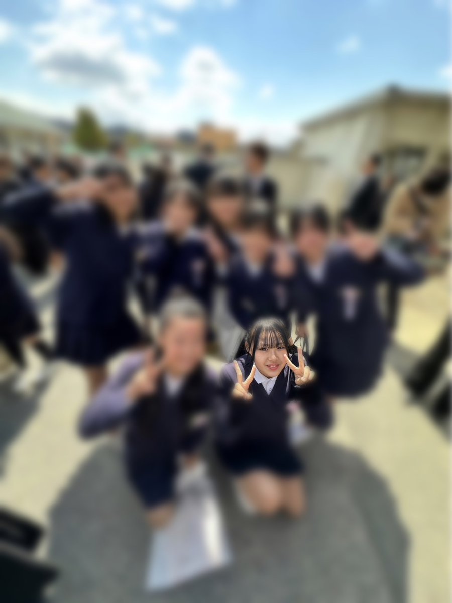 小学校卒業しました🎓✨🌸
たくさんの友達と出会い、たくさんの思い出ができた最高の6年間でした🥹💗
 #js
 #卒業
 #nanami