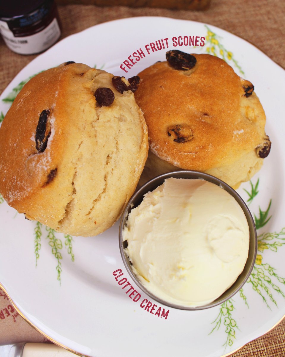 🌸 We might be fully booked in The Barn Kitchen this Mothering Sunday, but that doesn’t mean Mum has to miss out on an award-winning Afternoon tea from Blacker Hall Farm. Make her day extra special with an Afternoon Tea Box to takeaway! ow.ly/G8HU50VkCGi