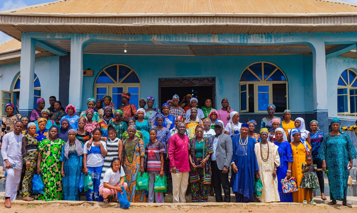 Segilola Resources Operating Limited hosted an event for the local community to focus on entrepreneurial and digital skills training to the beneficiaries of the Segilola Women's Initiative Programme and the Livelihood Restoration Programme in Osun State.