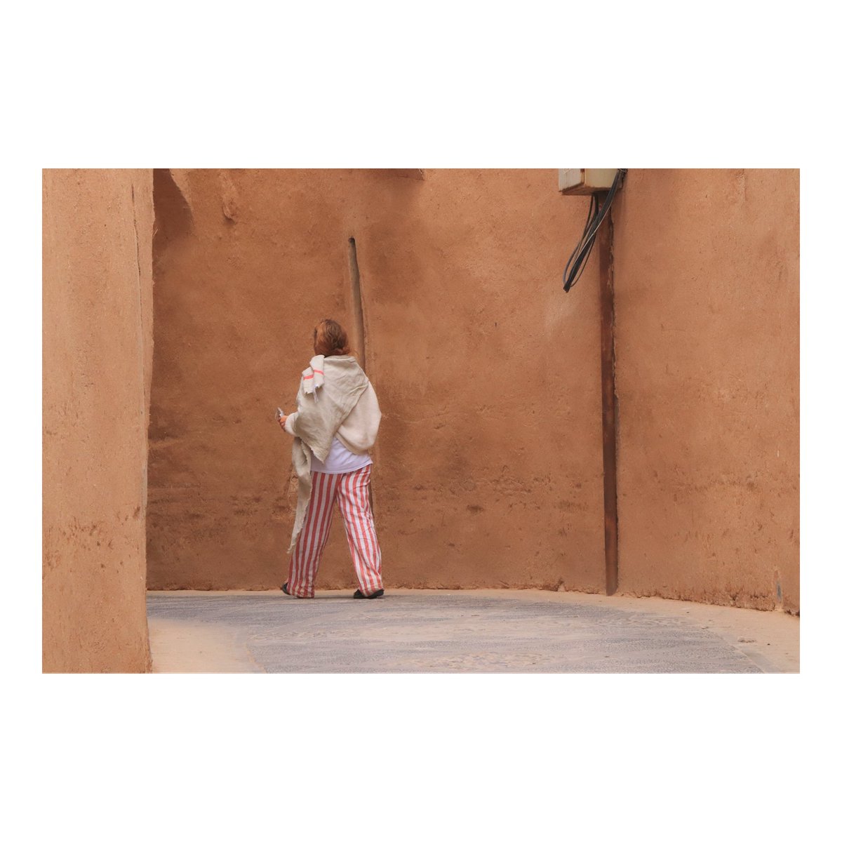 Xjohnnyjeez's tweet photo. Yazd echoes, even as you journey.
#memories of #friend #abroad
#PhotographyIsArt
#feelingmissing #Yazd #Iran https://t.co/vmhrdBLBdA