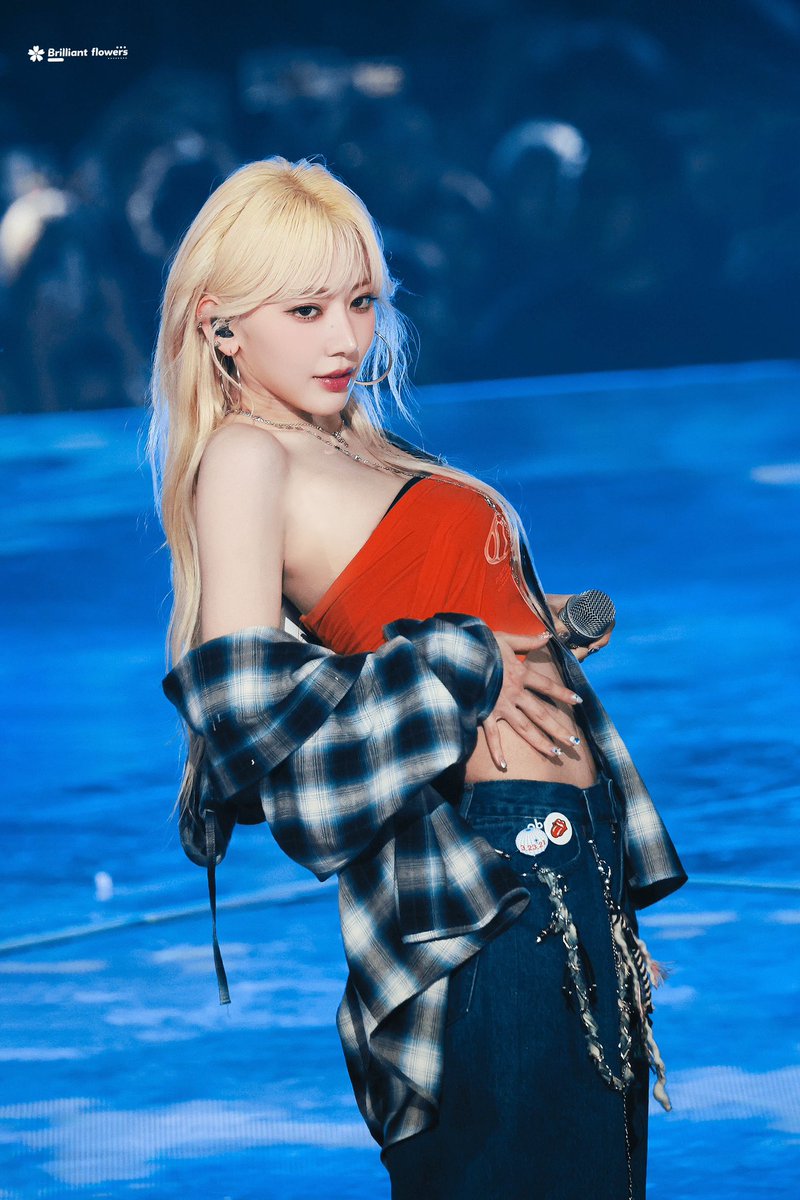 Brilliantkura's tweet photo. 240721

#SAKURACelestialBlossom
#언제나_사쿠라는_피어나
#사쿠라 #SAKURA #ックラ #宮脇咲良 https://t.co/AFaLzKL2w1