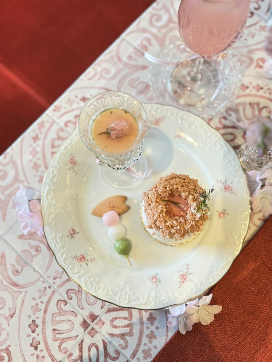 MUSCATMAMA's tweet photo. 桜開花便り🌸桜プレート
#金沢カフェ
#石川カフェ
#桜プレート
#kanazawacafe https://t.co/8Le9k0vqoW