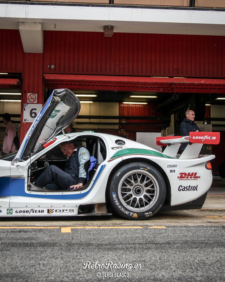 RetroRacingES's tweet photo. Este fin de semana, ¡nos vemos en @EspiritMontjuic !

Nuestro evento de circuitos favorito vuelve por la puerta grande junto a Peter Auto. Nos esperan 3 días, 330 clásicos, 26 horas de pista, expos y más. Imprescindible.

🎟 Entradas desde 25€ con paddock en la web del evento. https://t.co/MYNeBPRcgw