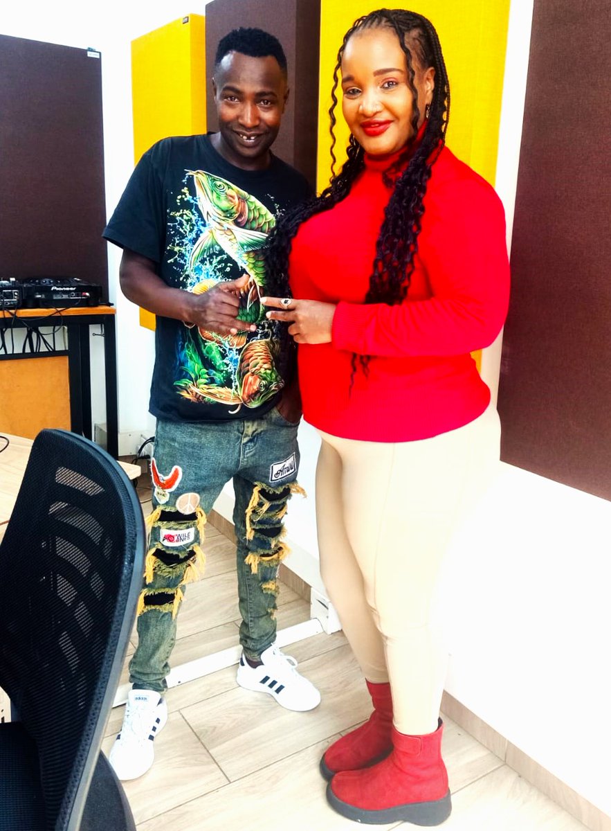 Ghetto Radio (@ghettoradio895) on Twitter photo Kwenye ka Ladies Weno vile tunawakilisha asapa #Goteana <a href="/Browngalnessa/">browngal a gal nessa</a> alongside <a href="/abonokohdeh/">Bonoko Deh</a>
Hakikisha uko kwa register✔️ Kwenye ka Ladies Weno vile tunawakilisha asapa #Goteana <a href="/Browngalnessa/">browngal a gal nessa</a> alongside <a href="/abonokohdeh/">Bonoko Deh</a>
Hakikisha uko kwa register✔️