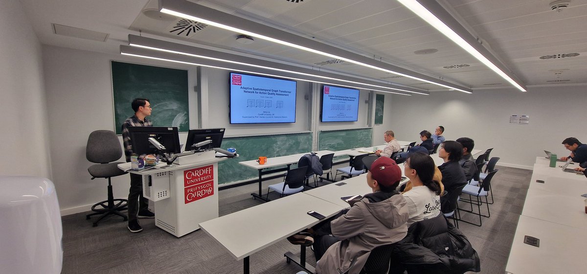 🎙️ On 12th March, our #vLunch featured two PhD talks!  

🧠 Adam Threlfall: Deep Learning for Non-Invasive Brain Cancer Tissue Characterization from MRI
📊 Jiang Liu: Adaptive Spatiotemporal Graph Transformers for Action Quality Assessment

Exciting #visualcomputing research!