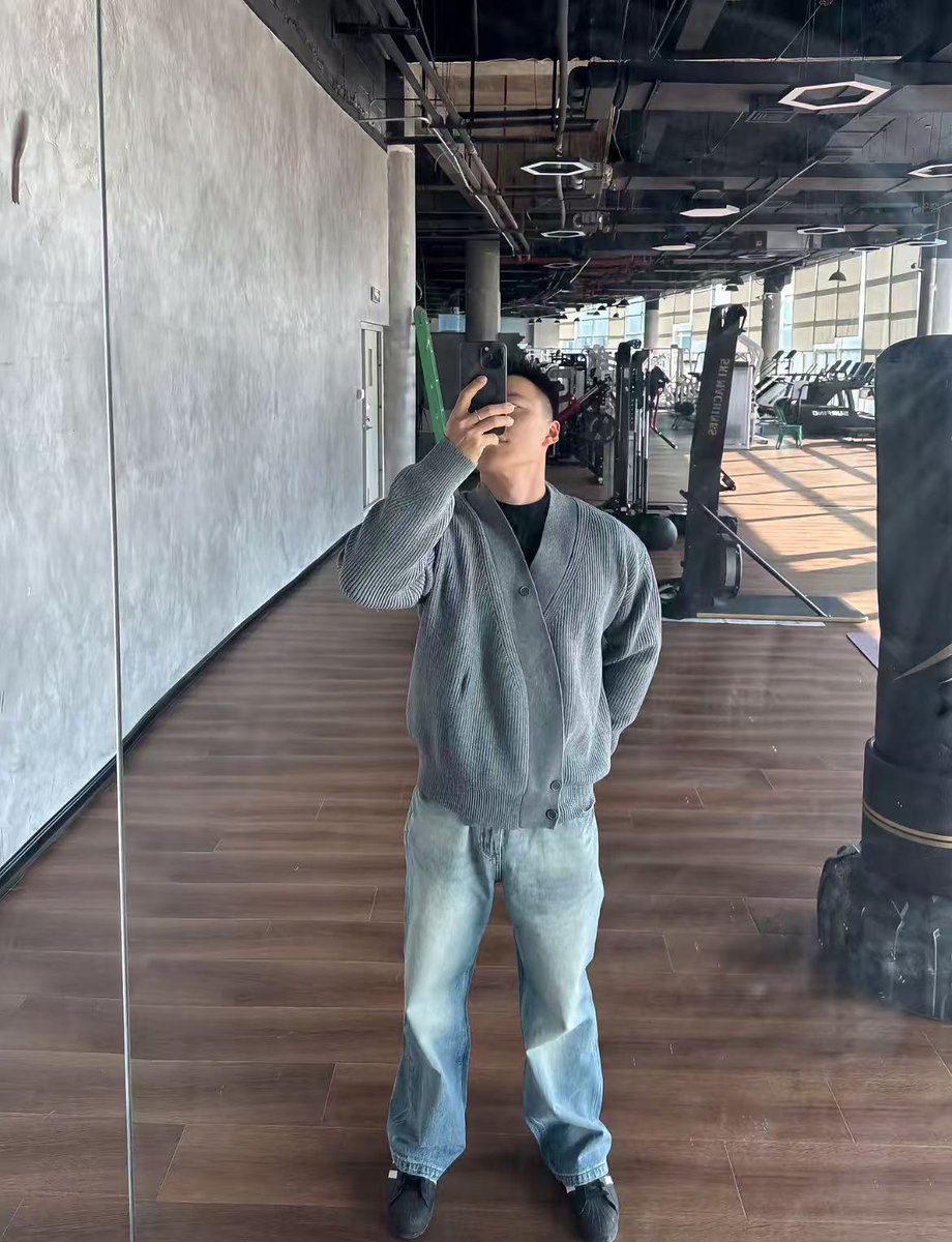 一ヶ月、まるまる一ヶ月、私に持たせて、私に失わせます。
私の場合は、運動で消耗するしかありません。