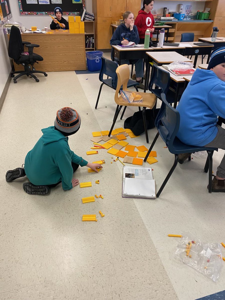 BayviewEdCentre's tweet image. Hands-on math helps students **see, touch, and explore** concepts, making learning more engaging and effective. When they can move and manipulate objects, math becomes an experience! 
#srcemarchismathmonth