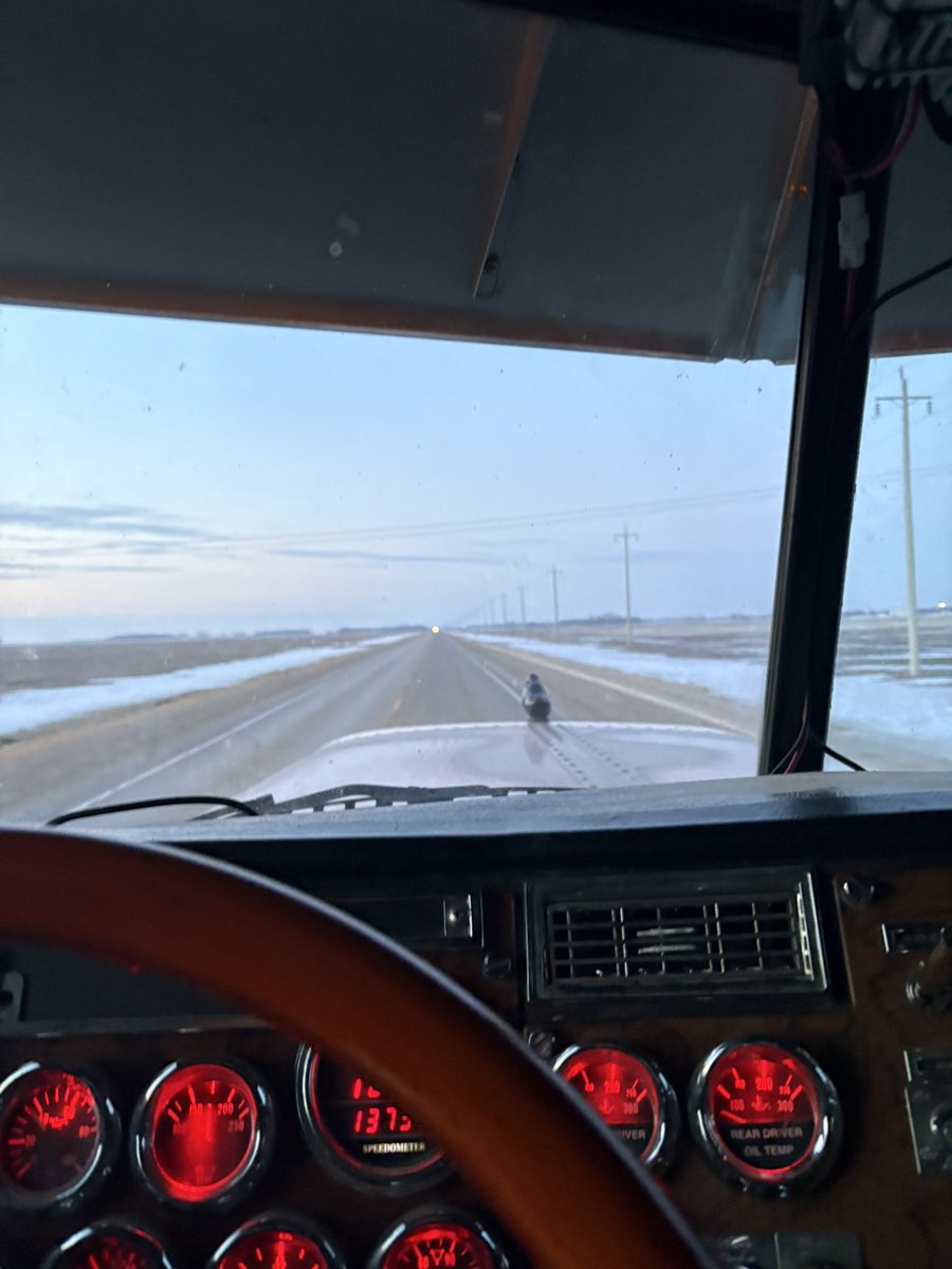 Beaty of a morning!! But fuck the liberal government as I haul cheaper grain out!