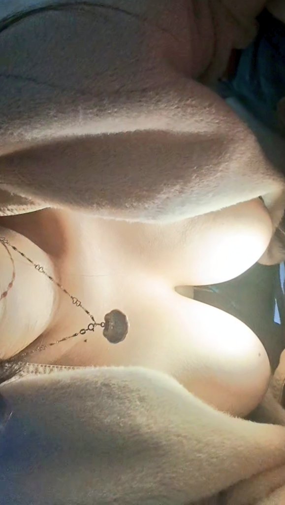 福利姬小姜分享的黄推图片2 - 网红私拍内容