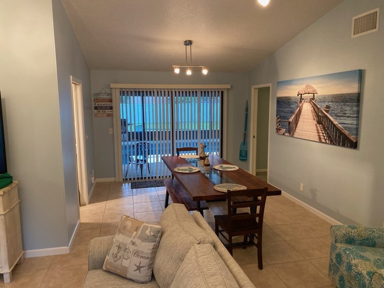 rentbyhost's tweet image. 🏡🌴 Palm Coast House Rental – Pet-Friendly! 🐾✨Looking for a cozy getaway or a long-term stay? T 🏖️🐶📍 Prime Location | 🛏️ 3 Bedrooms | 🏡 By Owner | 🐾Pet-Friendly Book your stay today!📩 #PalmCoastRental #PetFriendlyHome #FloridaLiving.   #rentbyhost briflink.com/odug