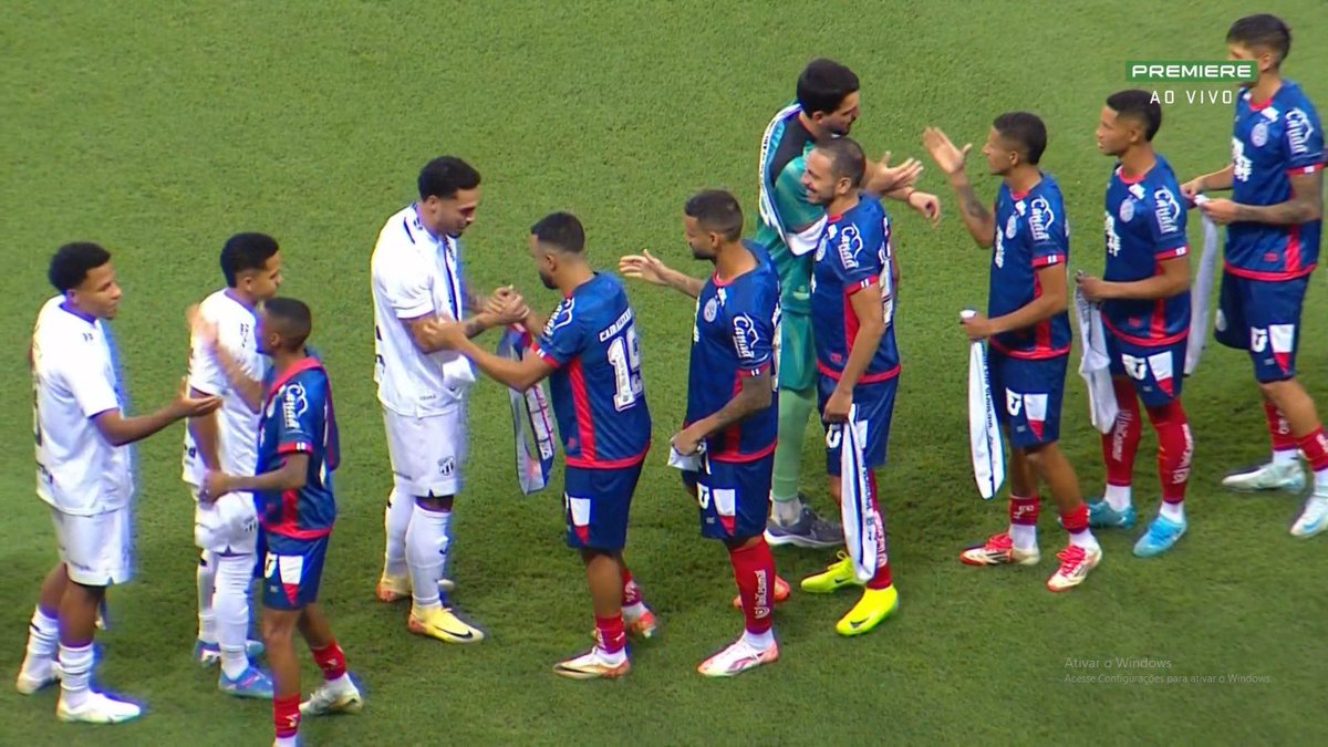 Troca de faixas de campeão entre <a href="/ecbahia/">Esporte Clube Bahia</a> e <a href="/CearaSC/">Ceará Sporting Club</a> 🤝🏆

Jogo válido pela Copa do Nordeste na Fonte Nova