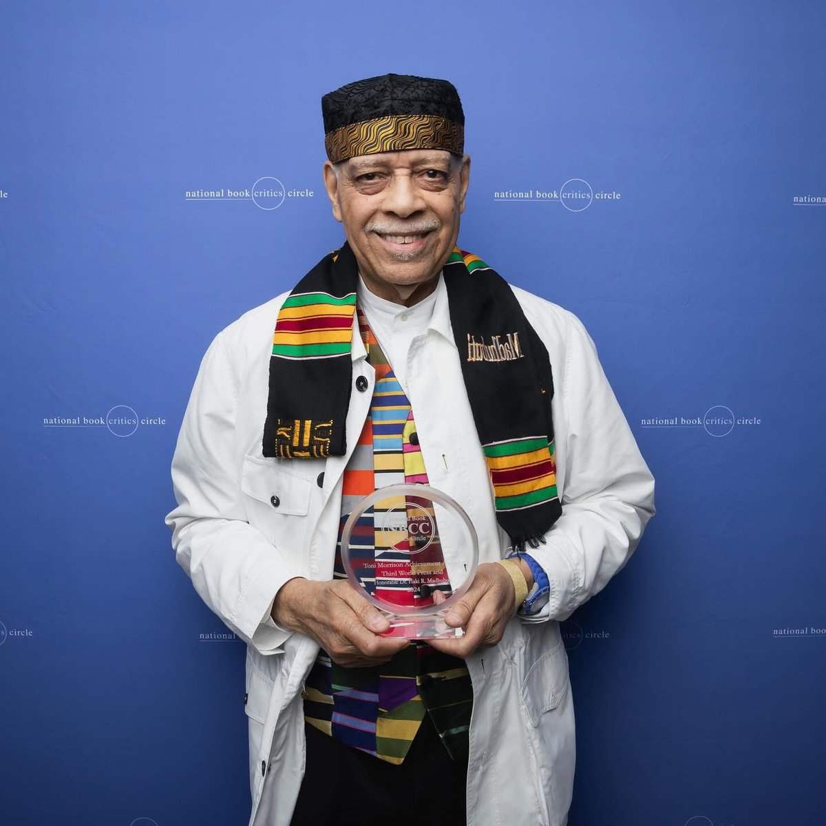 thirdworldpress's tweet image. Last week, Dr. Haki R. Madhubuti received the 2024 Toni Morrison Achievement Award presented  by the @bookcritics 📚✨
