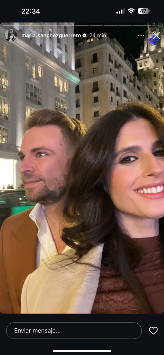 MIRAAAA DE VERDAD NO PUEDEN ESTAR MÁS PRECIOSOS Y MÁS ENAMORADOS 🧸🖤🤍✨ #JosMari26M