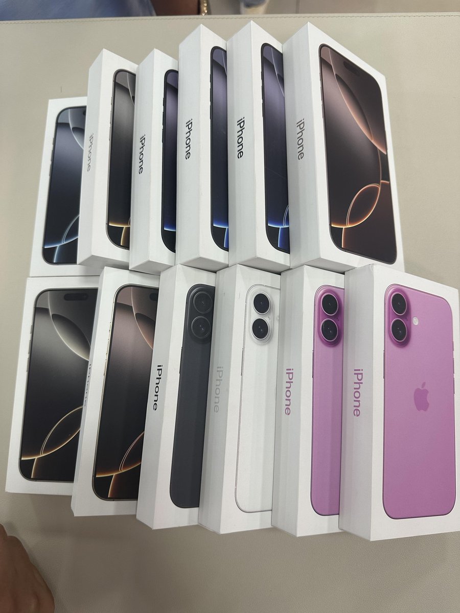kaurpreet0203's tweet photo. Ha ha. Full of Apple 16 16pro . So many. How many do I have to buy?😄😄 https://t.co/NXvgsKNGPi