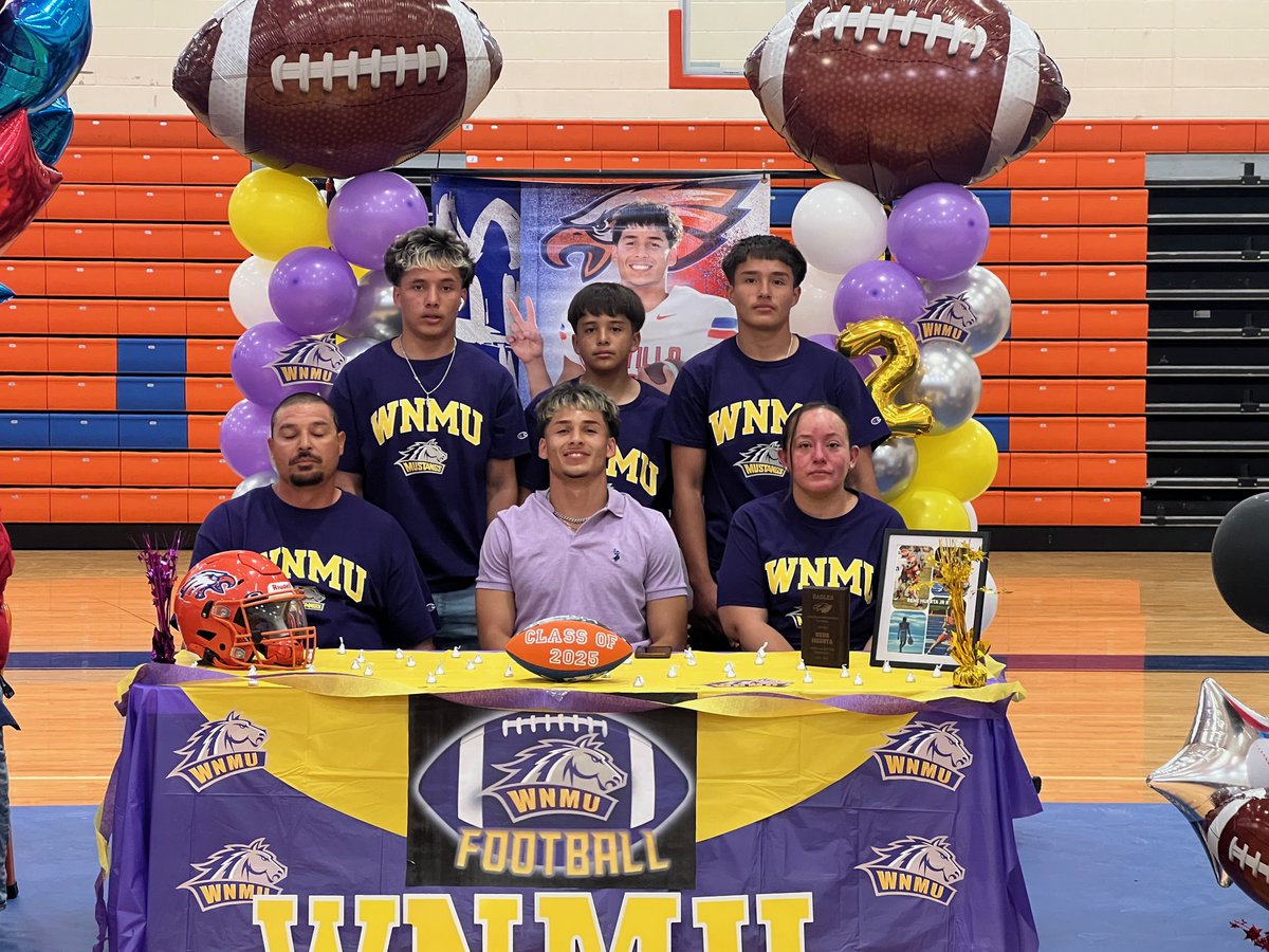 CHS library tweet media