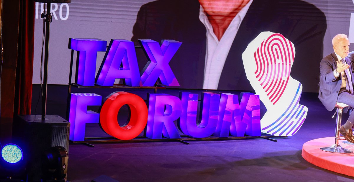 MIC_PY's tweet image. #MIC | El ministro del MIC, @JavierGimenezGZ y el viceministro de Industria, @mriquelme1, participan del evento denominado “Tax Forum 2025” organizado por la @DNITpy en el BCP, donde analizan los diversos desafíos que marcarán el desarrollo económico del país.