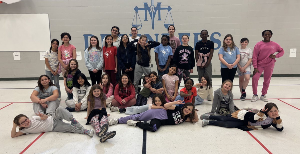 Today marked our first Girls At Bat session for the year and my 3rd year running the program. Looking forward to lots of fun! <a href="/JaysCare/">Jays Care Foundation</a> #GirlsatBat