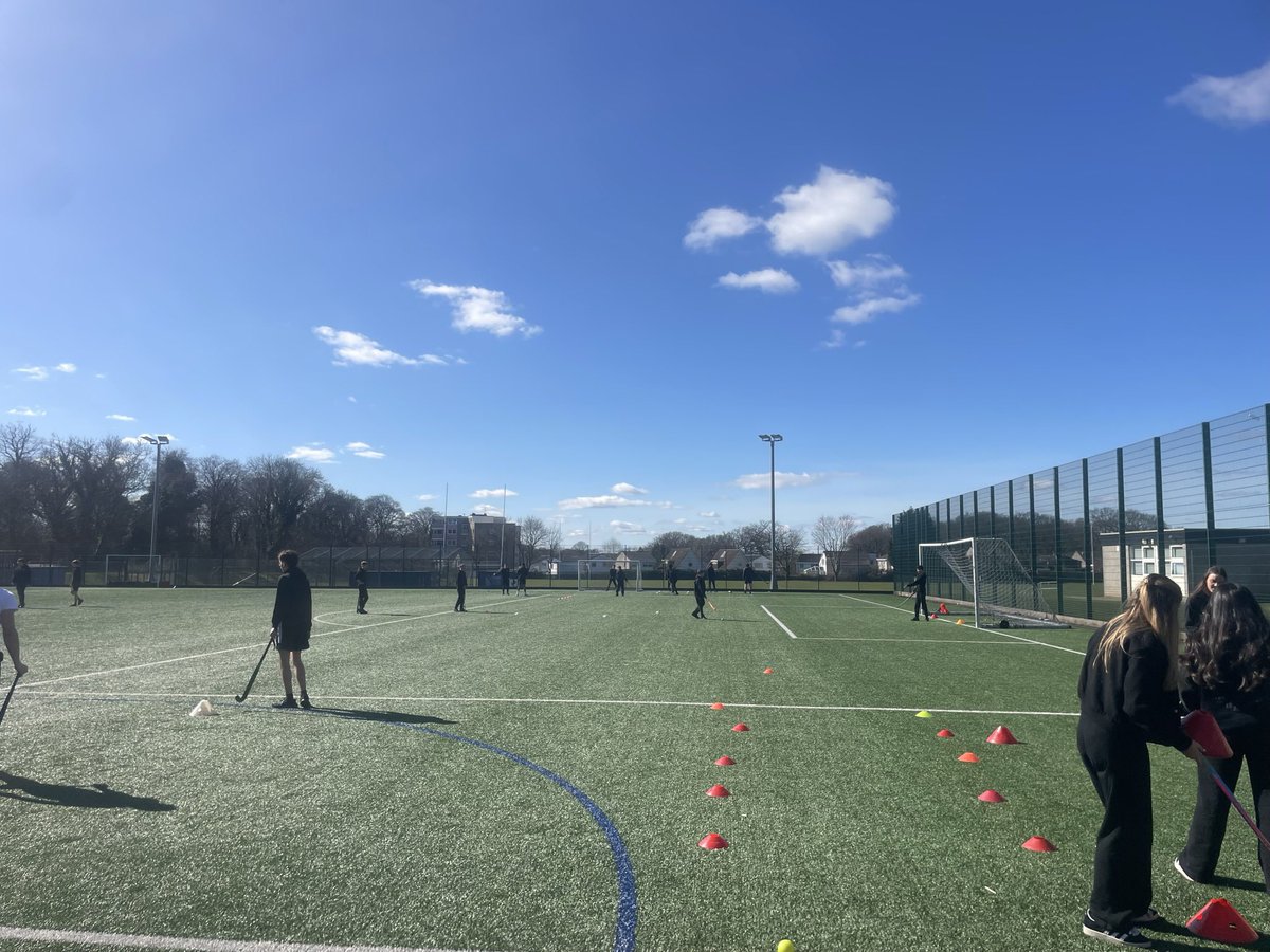 mccafferty_miss's tweet photo. What a great afternoon for my S3 pathways class ☀️ Focusing on creating fun and creative drills for the physical skill factor 🏑 https://t.co/g1GofBMhDr