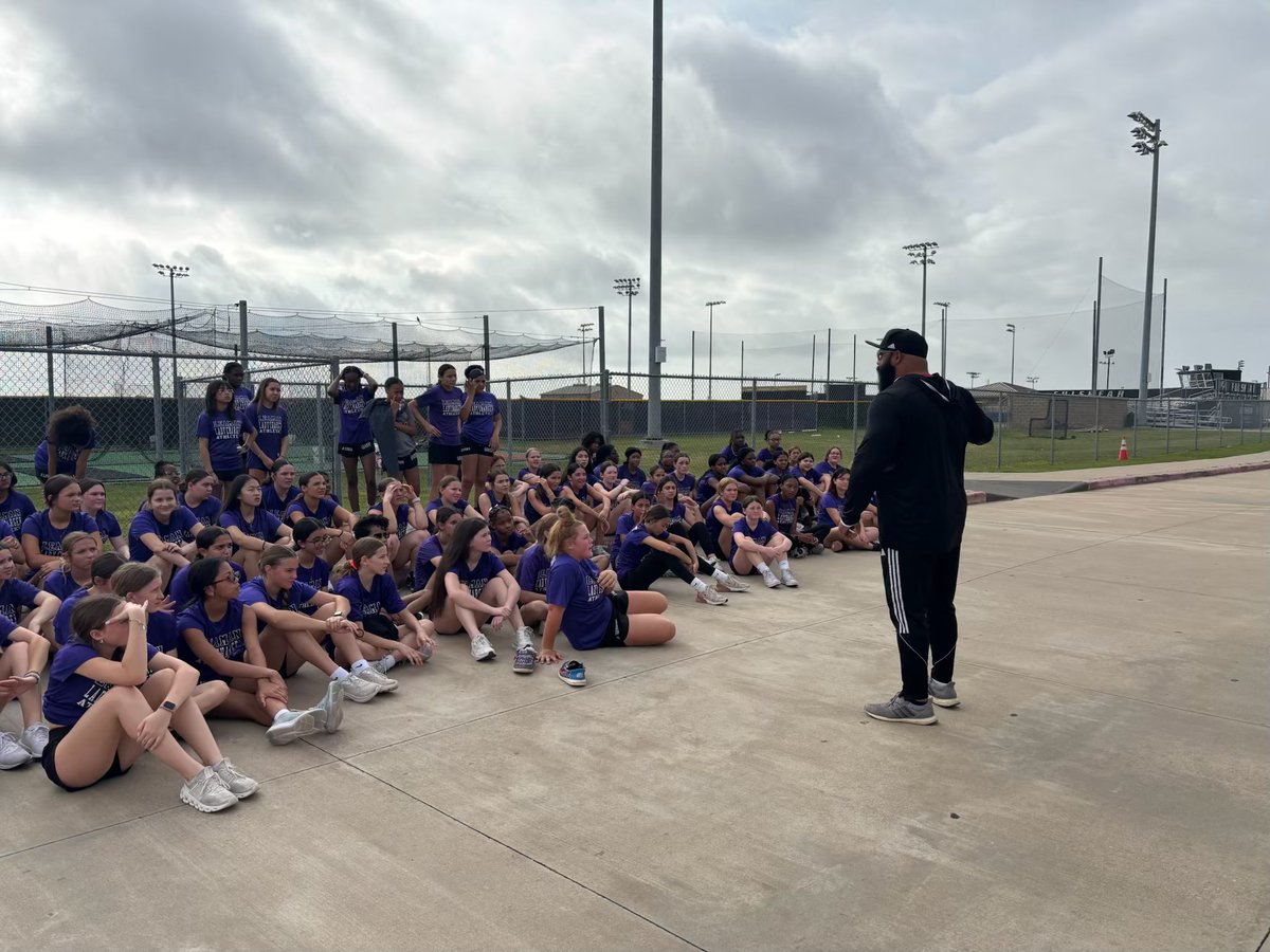 Coach Terri Mathews (@coach_tmathews) on Twitter photo Nothing like finishing your mile run and getting to hear a few words from <a href="/2Wordstv/">2Words</a> . Thank you Coach Mackey for stopping by! <a href="/DLJHLadyCharger/">DLJH Girls Athletics</a> <a href="/FULSHEARVB/">Fulshear Volleyball</a> you’re the best! Nothing like finishing your mile run and getting to hear a few words from <a href="/2Wordstv/">2Words</a> . Thank you Coach Mackey for stopping by! <a href="/DLJHLadyCharger/">DLJH Girls Athletics</a> <a href="/FULSHEARVB/">Fulshear Volleyball</a> you’re the best!