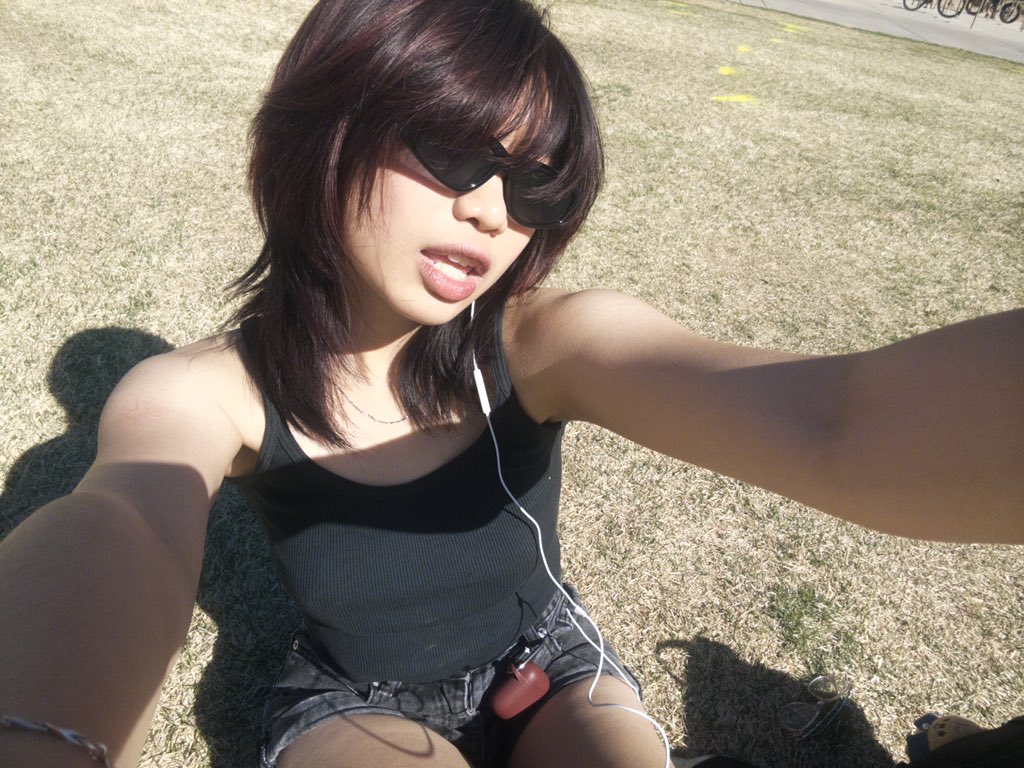 tw1lix's tweet photo. #mogged #YASSS #educated #employed #outside #poc #asian #nonbinarybisexual https://t.co/3ViVOLKtcb