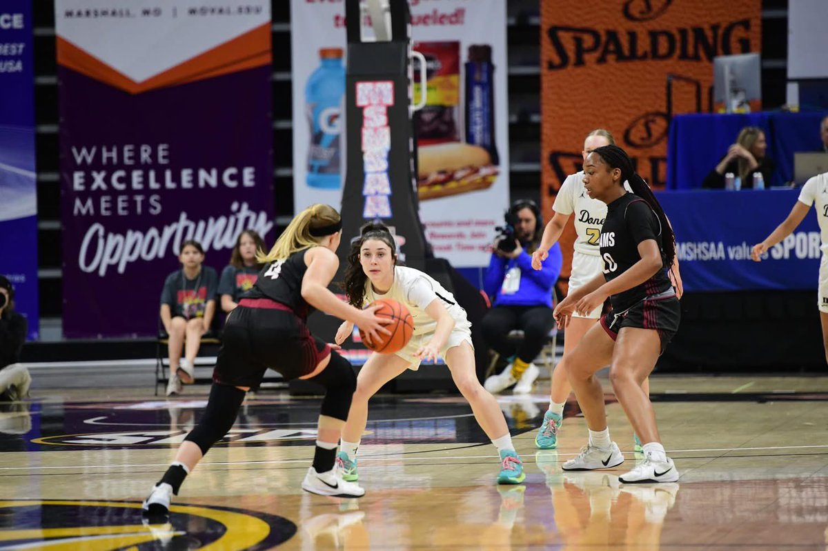 ‼️DEFENSIVE SPECIALIST‼️
<a href="/2027kennakirby/">2027 Makenna Kirby</a> dominated defensively at the 4A Final Four, helping the Donettes win their first state title! She guarded the opposing PG with tenacity, frustrating them with her quickness. Defense is rarely recognized, but we sure noticed 👀💪🏀