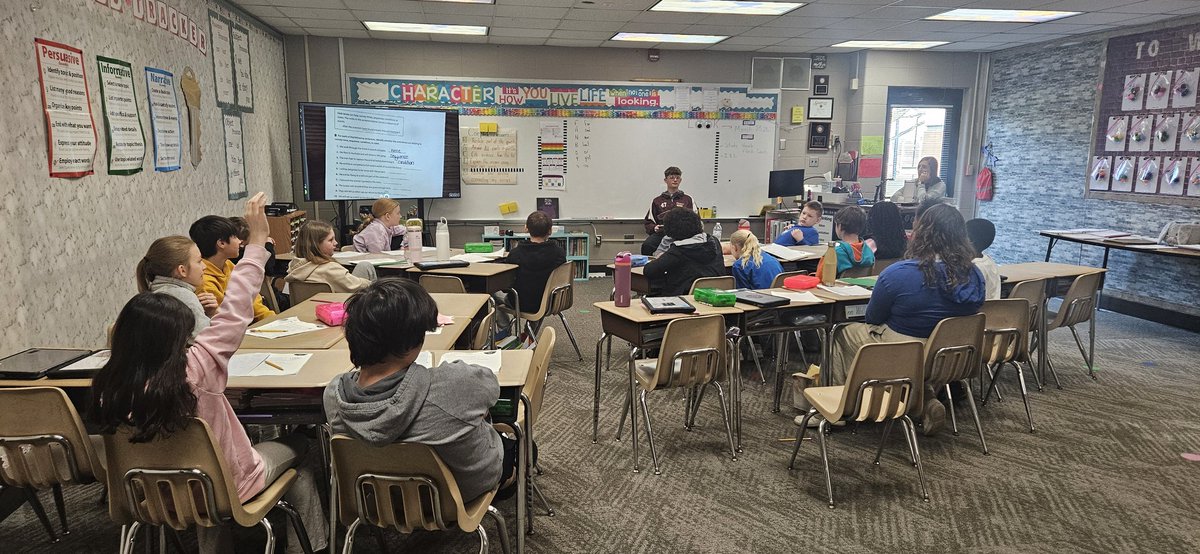 Hums Elementary tweet media