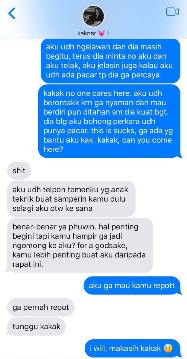 pphuworld's tweet photo. #pondphuwin a few tweets au 

Nara itu garang dan tubuhnya besar, dia juga dikenal sebagai sosok yang galak dan cuek. Tapi semua itu ngga berlaku kalau sama pacar kecilnya, Phuwin. Yaa, walaupun kadang tetap galak juga. https://t.co/XOmOLMZiAf