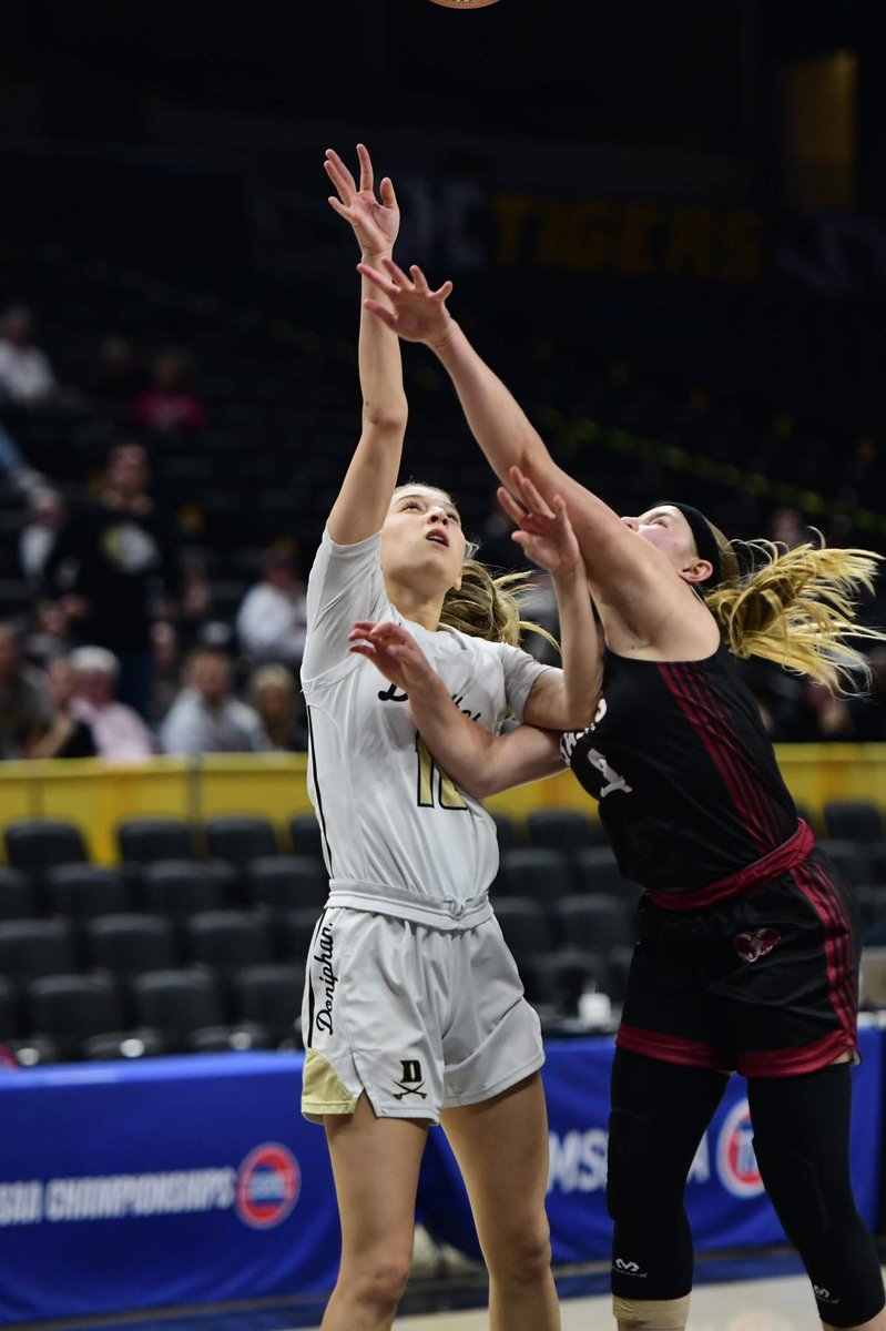 ‼️THE COMEBACK KID‼️
<a href="/kensey_killian/">Kensey Killian</a> suffered an injury before season &amp; was out until February. She came back just in time to help the Donettes make their post season run. She played big minutes in the Final Four bringing energy, getting timely buckets and steals. Proud of you!🖤