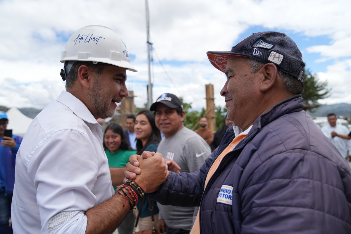 ¡Buenas noticias para Chordeleg! 🛣️

Luego de 12 años se hace realidad el asfalto en la vía Allpapana - Iglesia de la Unión. 👷‍♀

Con el avance del 95% de ejecución y la inversión de $243.000 mejoramos la movilidad en la parroquia La Unión.
#JotaLloretPrefecto