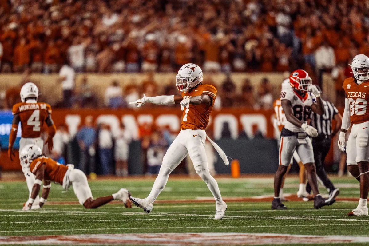 CJ.Hester (@cliftonhester14) on Twitter photo #AGTG Blessed to receive an offer from the University of Texas!! <a href="/KeynodoH/">Keynodo Hudson🇺🇸🇯🇲🇭🇹🦈</a> <a href="/CoachSark/">Steve Sarkisian</a> <a href="/Cocoa_Schneider/">Ryan Schneider</a> <a href="/CocoaFootball/">Cocoa Football</a> <a href="/Coach_Meny/">Coach DeMarkulus Menyfield</a> #AGTG Blessed to receive an offer from the University of Texas!! <a href="/KeynodoH/">Keynodo Hudson🇺🇸🇯🇲🇭🇹🦈</a> <a href="/CoachSark/">Steve Sarkisian</a> <a href="/Cocoa_Schneider/">Ryan Schneider</a> <a href="/CocoaFootball/">Cocoa Football</a> <a href="/Coach_Meny/">Coach DeMarkulus Menyfield</a>