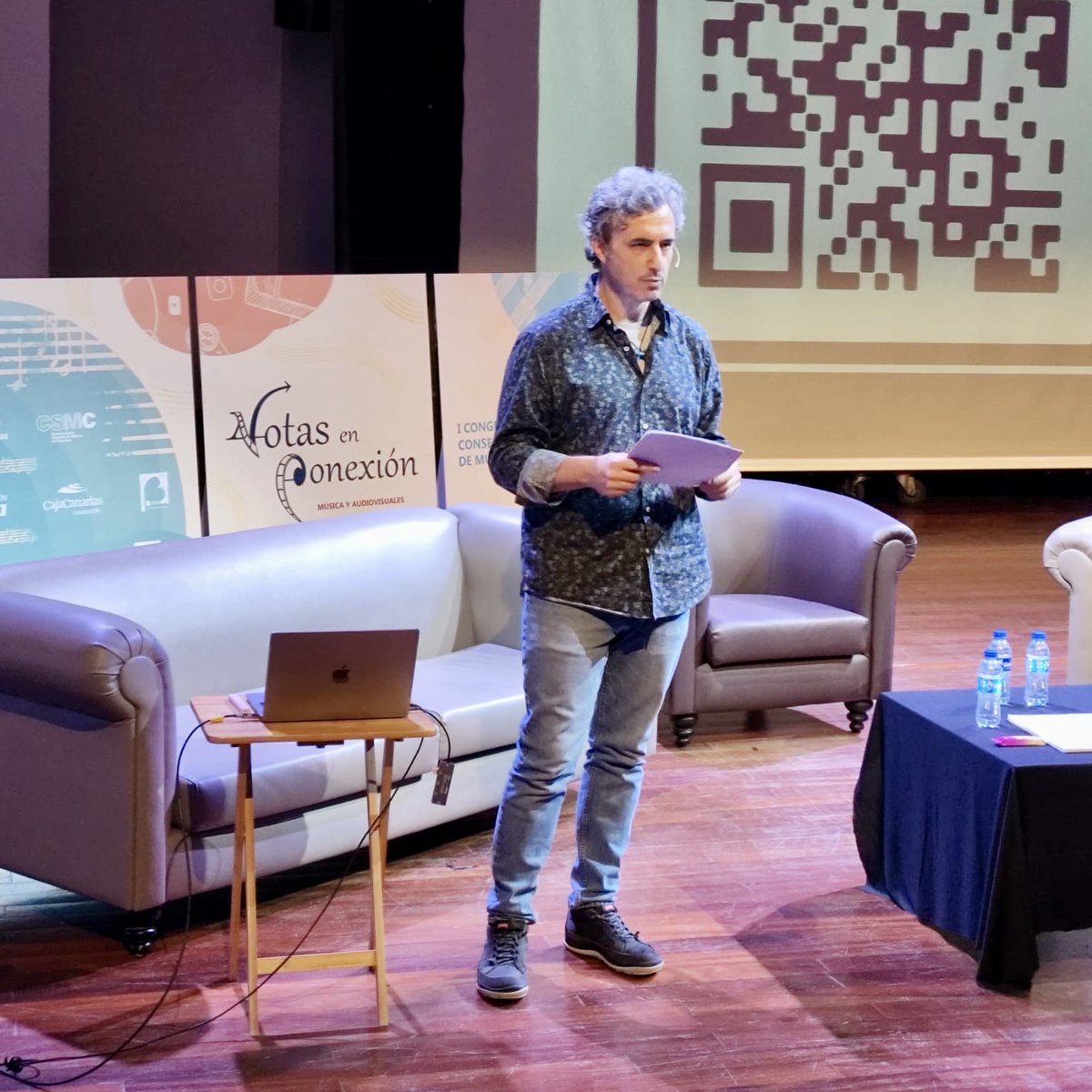 Notasenconexion's tweet photo. La 1ª edición de Notas en Conexión ha llegado a su fin con esta 3ª jornada en la que hemos podido disfrutar de charlas, ponencias y conciertos. https://t.co/lRF7jBE75c