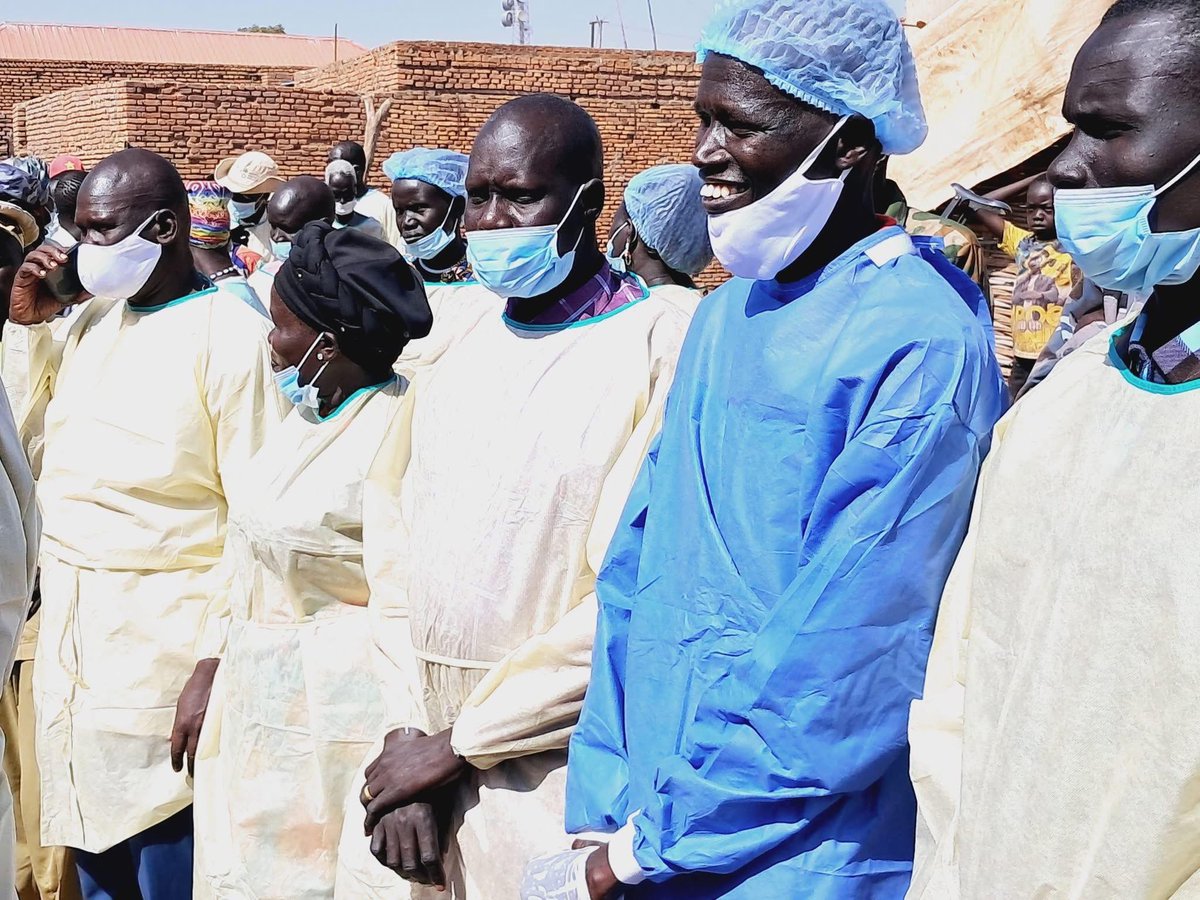 kuacmedia's tweet photo. Warrap launches cleaning campaign to combat cholera outbreak

Warrap State’s Ministry of Health and Environment, in collaboration with Kuajok Municipality, is launching a General Cleaning Campaign in the state capital, Kuajok. 
#kuacmedia
#kuacmediaupdates https://t.co/rmqbACfAaz