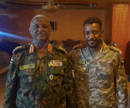 modsalih2's tweet image. صورة حصرية لشخصي الضعيف مع مساعد القائد  العام سياتو ياسر العطا 
🥰